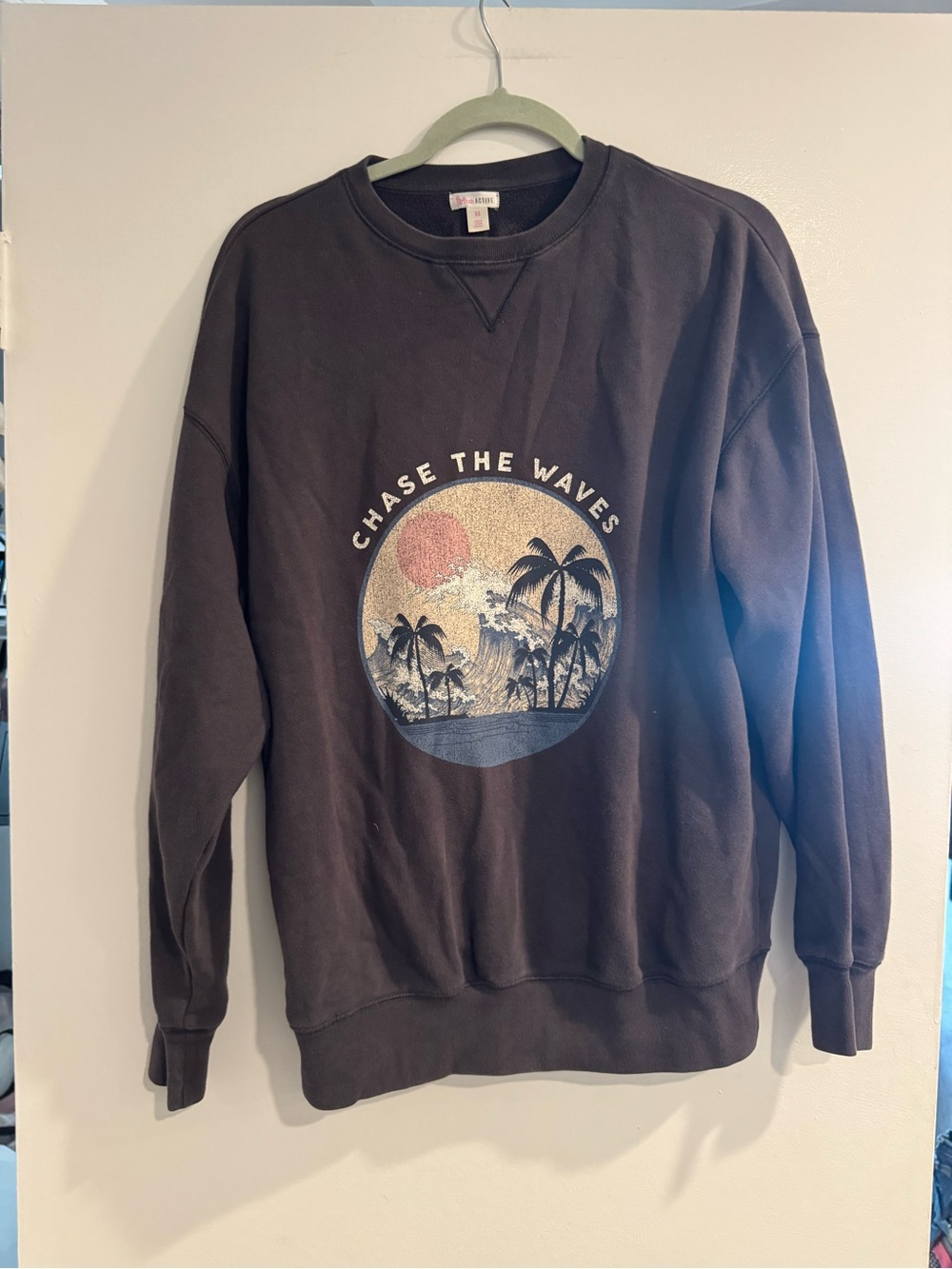 Flirtitude Active Chase The Waves Graphic Crewneck Sweatshirt Gray Size Small